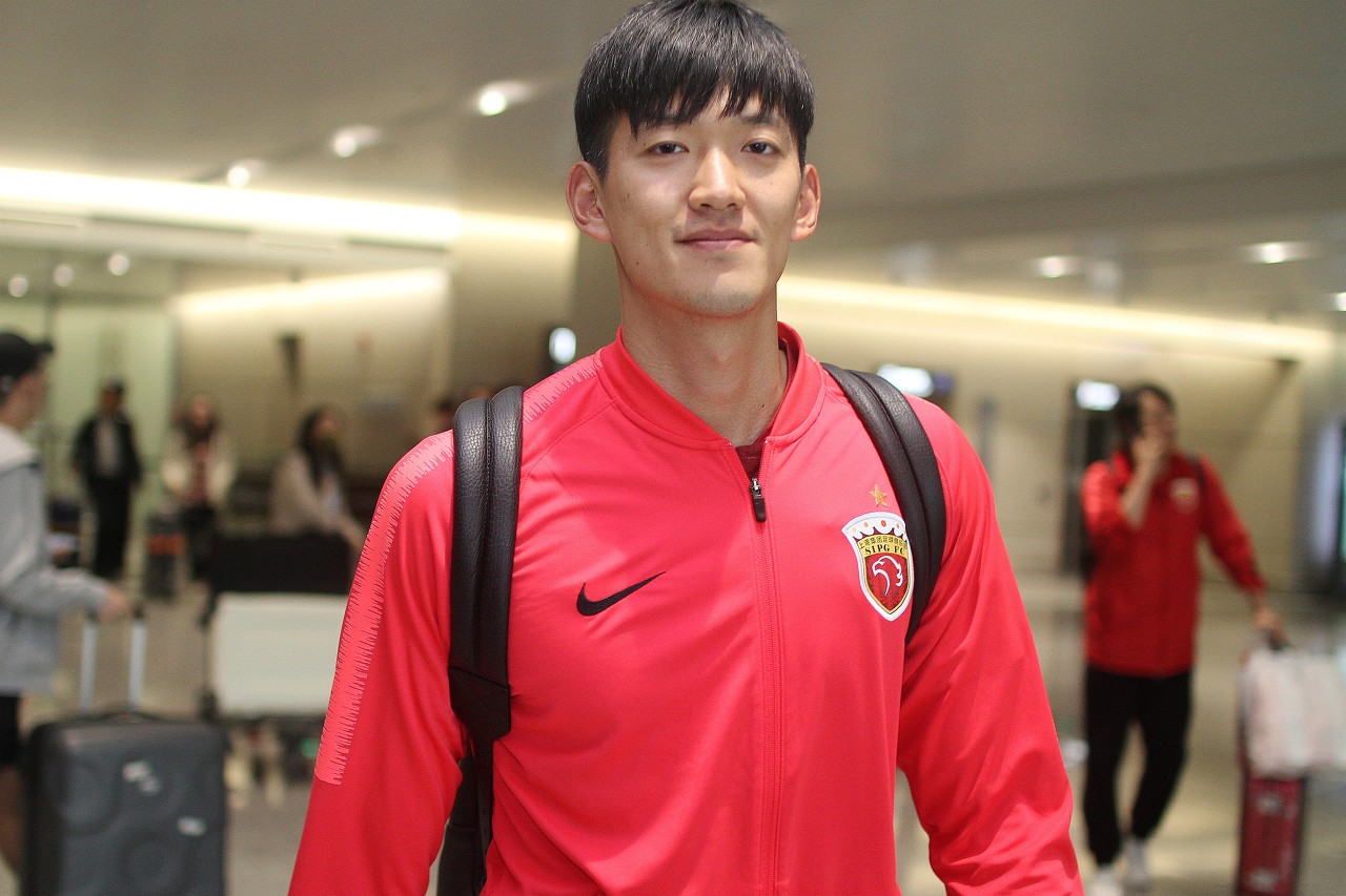 国足训练状态佳|颜骏凌密集赛程考验|中超面临挑战