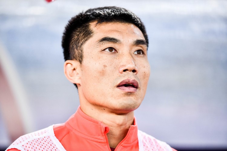 国足教练组新增五位资深球员