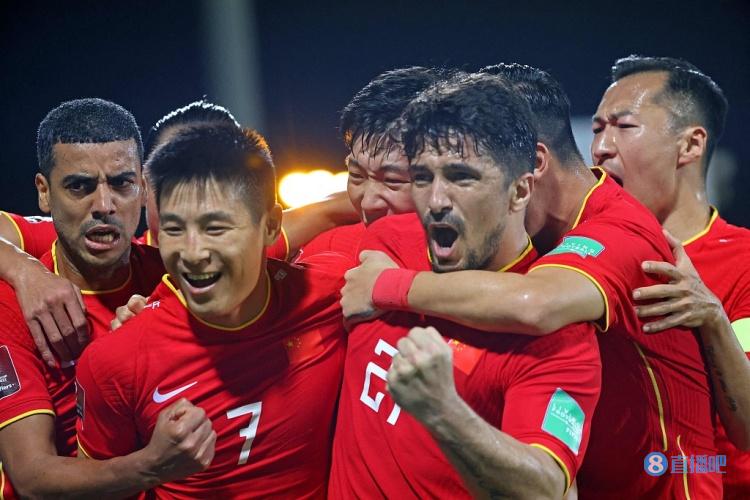 鲁媒解析国足先发阵容：武磊阿兰锋线搭档