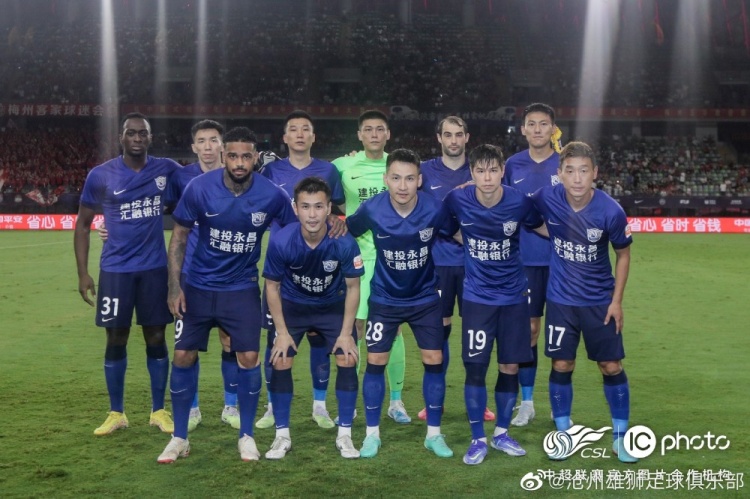 雄狮逆境反超险胜