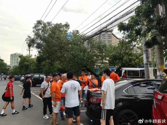 球迷热赴菲律宾|泰山队客场比赛热度不减