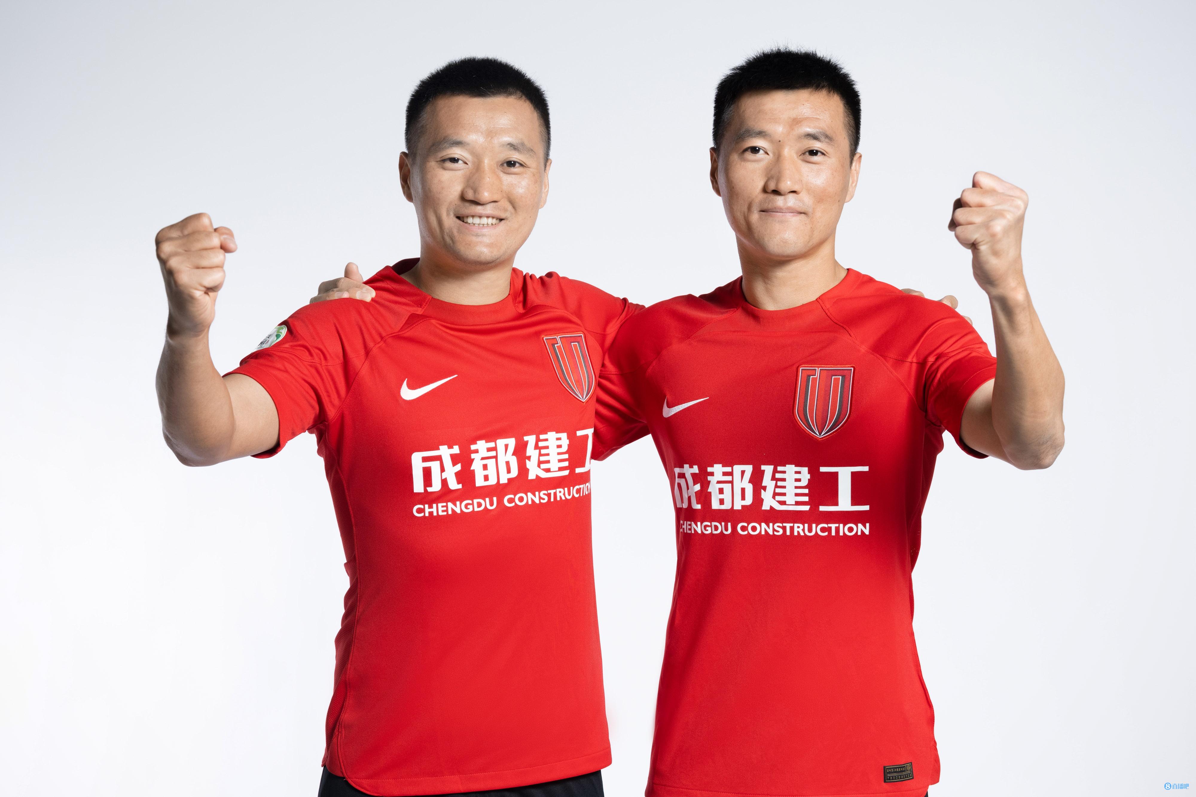 唐淼祝贺徐正源达成百场里程碑