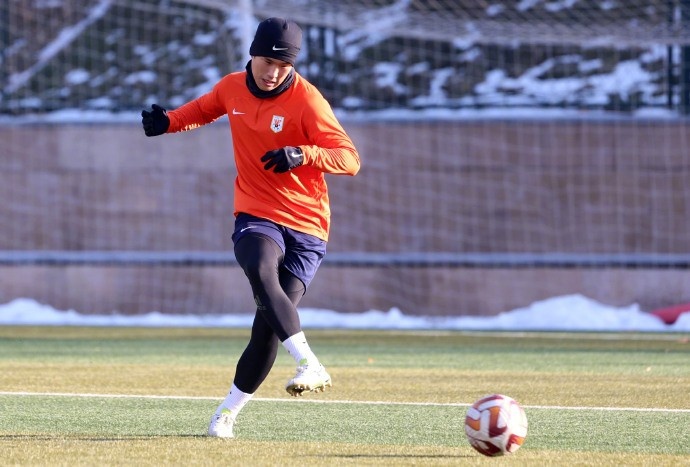 泰山U21队冬训加紧进行