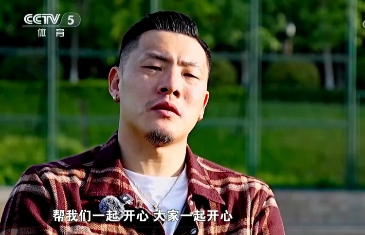 王大雷：亚洲杯扑点瞬间铭刻心间