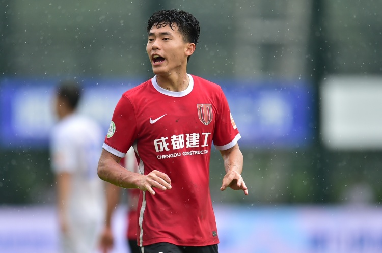 21岁小将挺进成年队