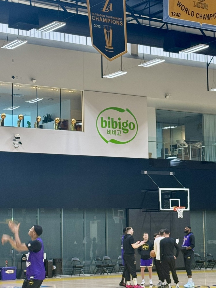 东契奇加入湖人大训练