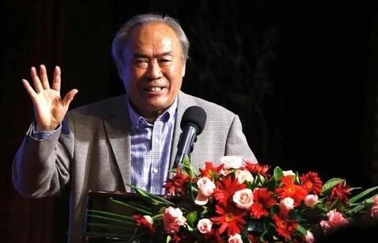 严俊君与《足球》报的光辉岁月