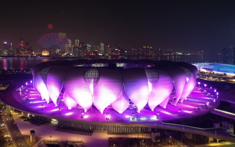 杭州地铁为国足球迷开辟特别通道