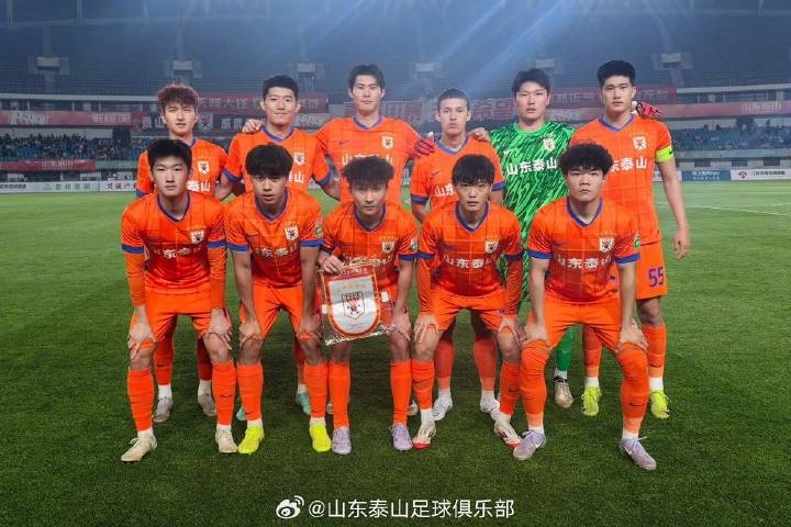 泰山二队战平无锡新军